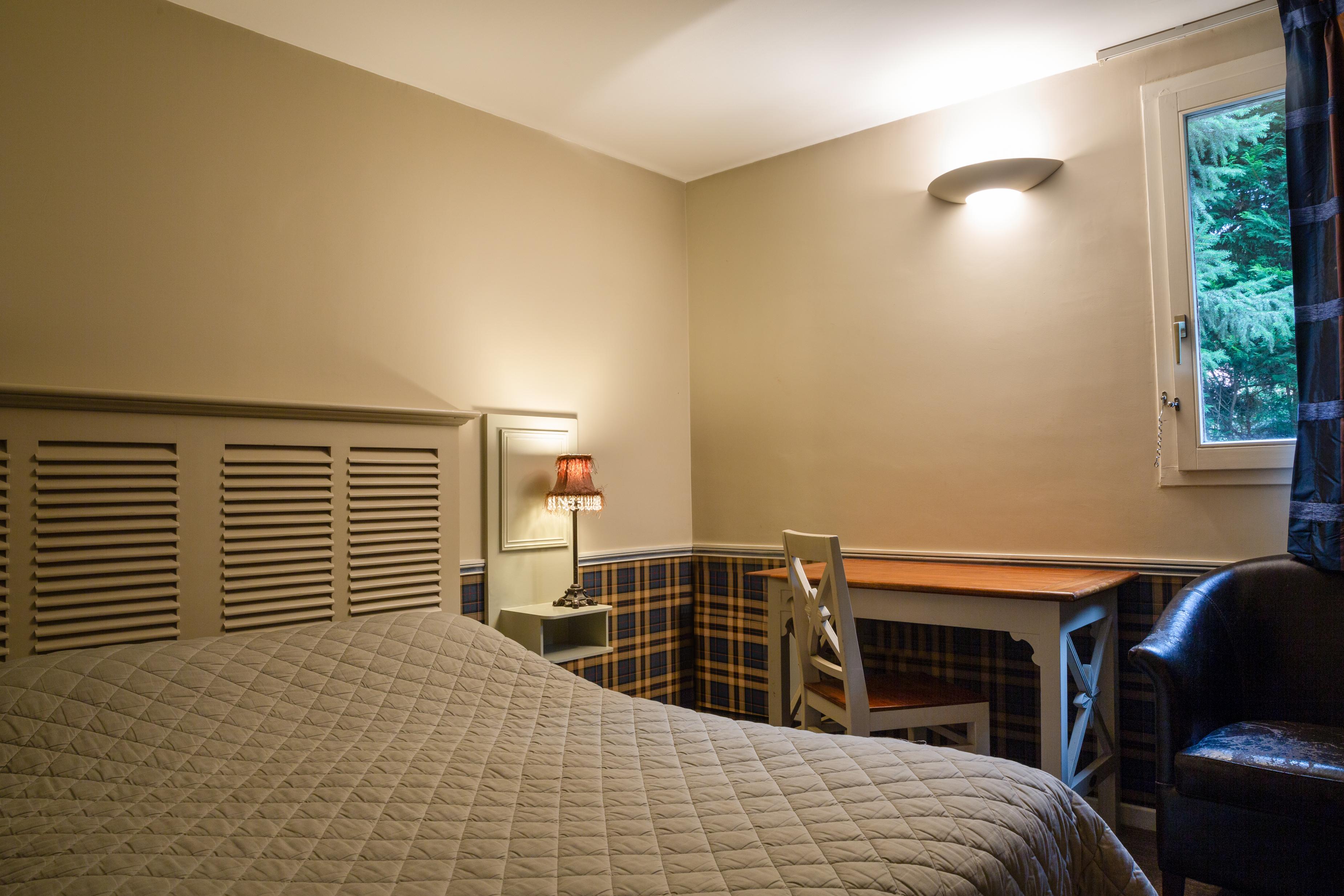 The Originals City, Le Cottage Hotel, Bruay La Buissiere Bagian luar foto