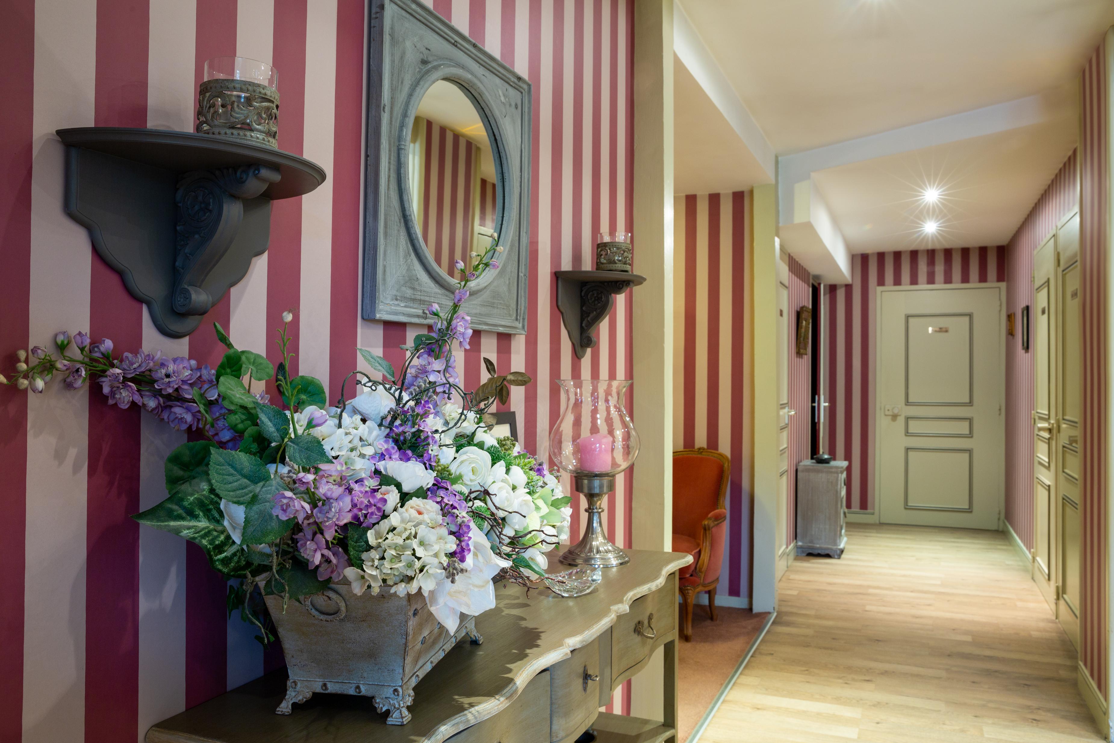 The Originals City, Le Cottage Hotel, Bruay La Buissiere Bagian luar foto