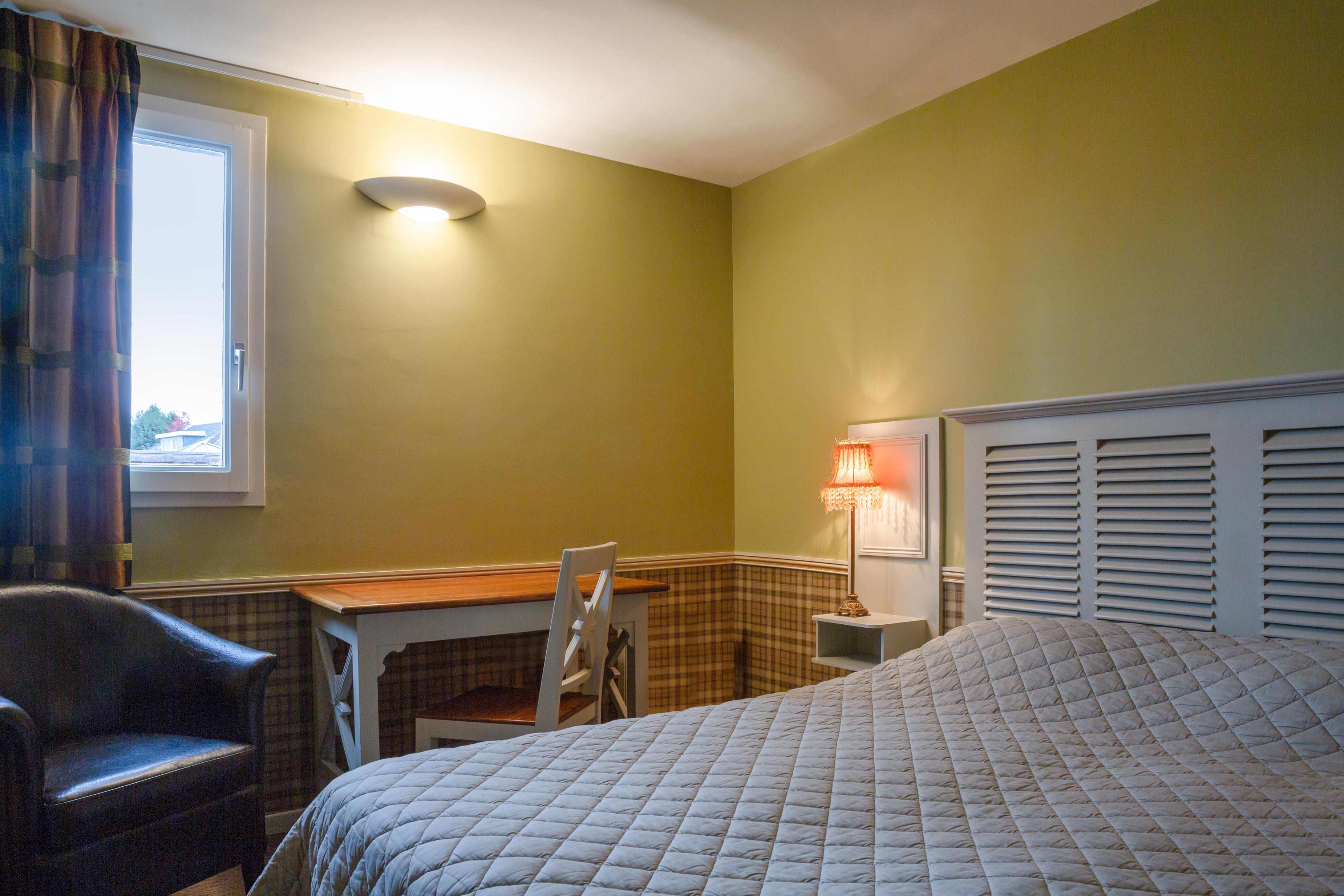 The Originals City, Le Cottage Hotel, Bruay La Buissiere Bagian luar foto