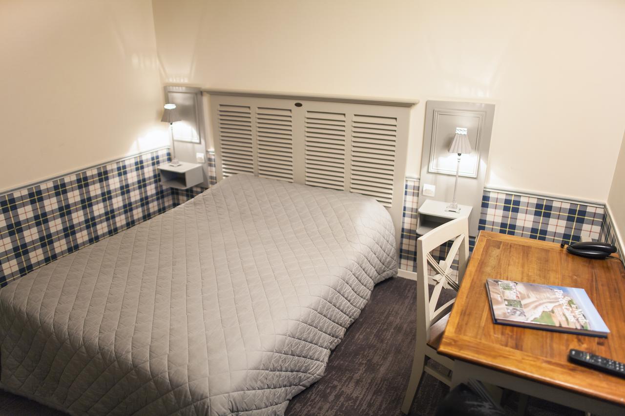 The Originals City, Le Cottage Hotel, Bruay La Buissiere Bagian luar foto